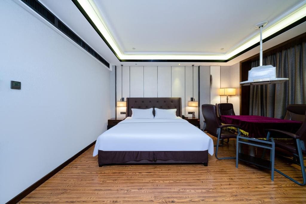 Executive Entertainment Room room - Image 3