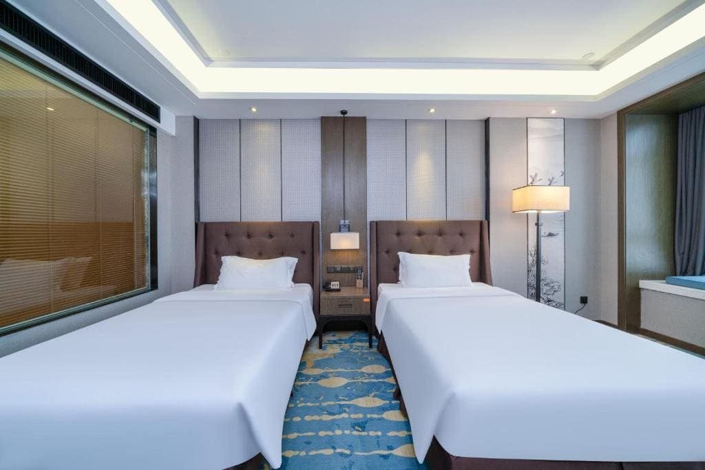 Superior Twin Room room - Image 1