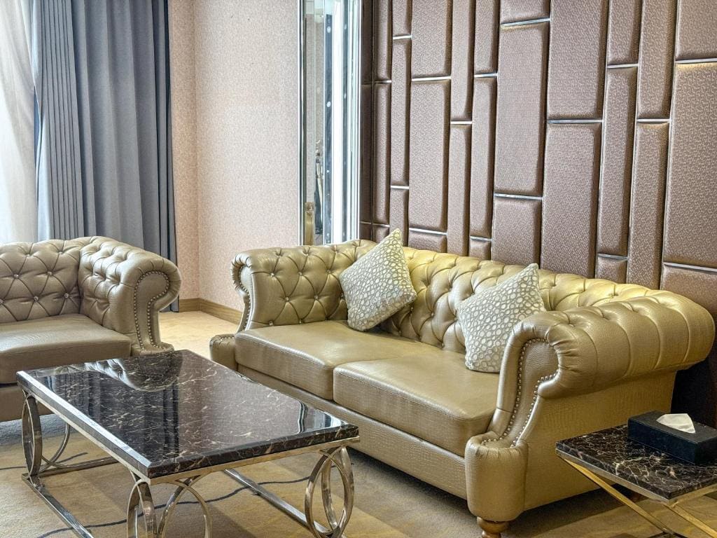 Superior King Suite room - Image 3