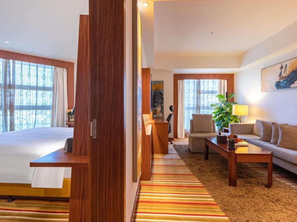 Premier Suite with One Single Bed and City View room - Image 3