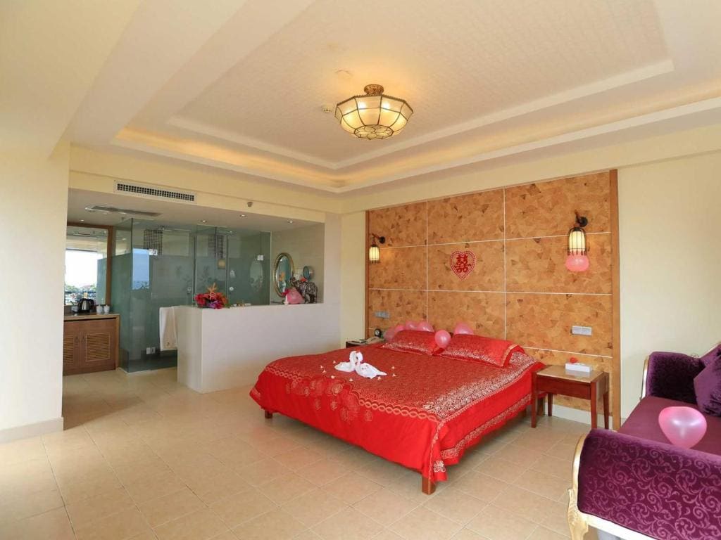 270° Deluxe Suite with Ocean View room - Image 2