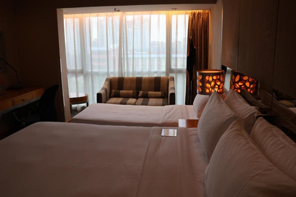 Family Room room - Image 1