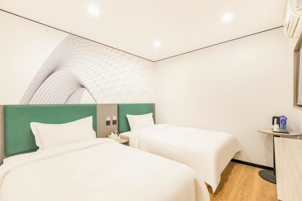 Standard Twin Room room - Image 2