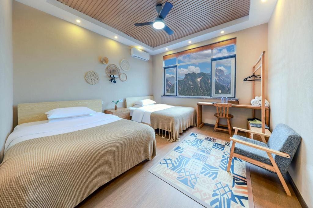 Double Room with Mountain View room - Image 2