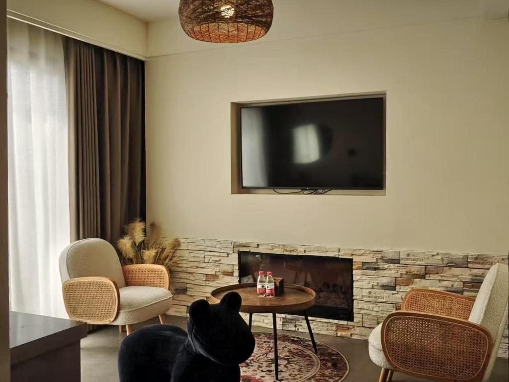 Suite with Private Pool room - Image 2