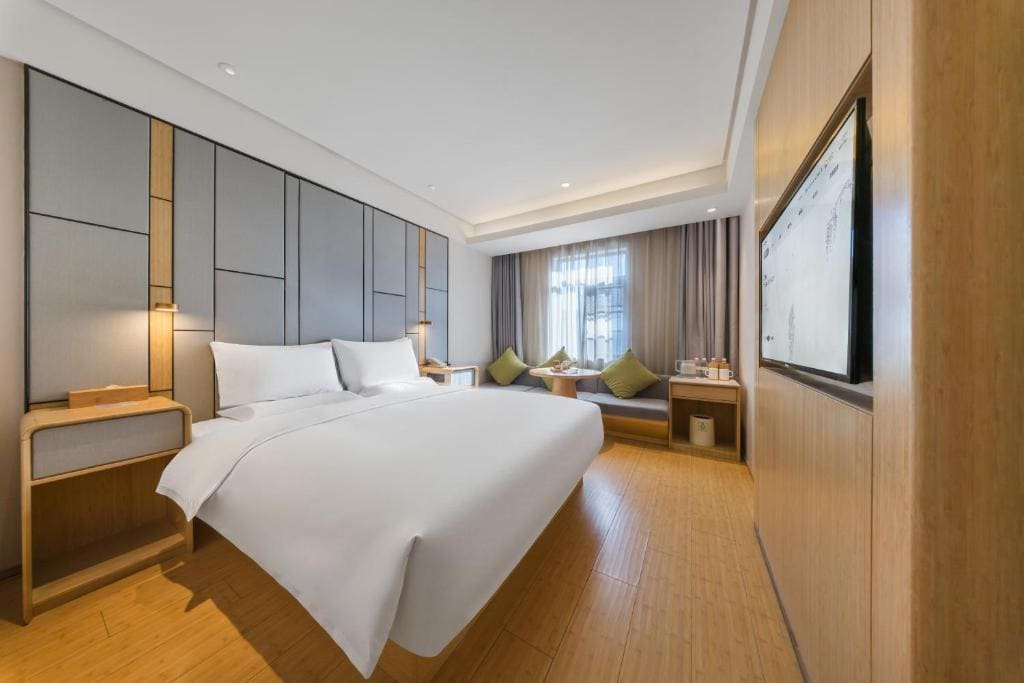Business Queen Room room - Image 1