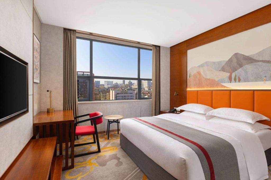 Deluxe King Room room - Image 1