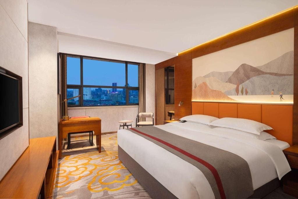 Deluxe King Room room - Image 2