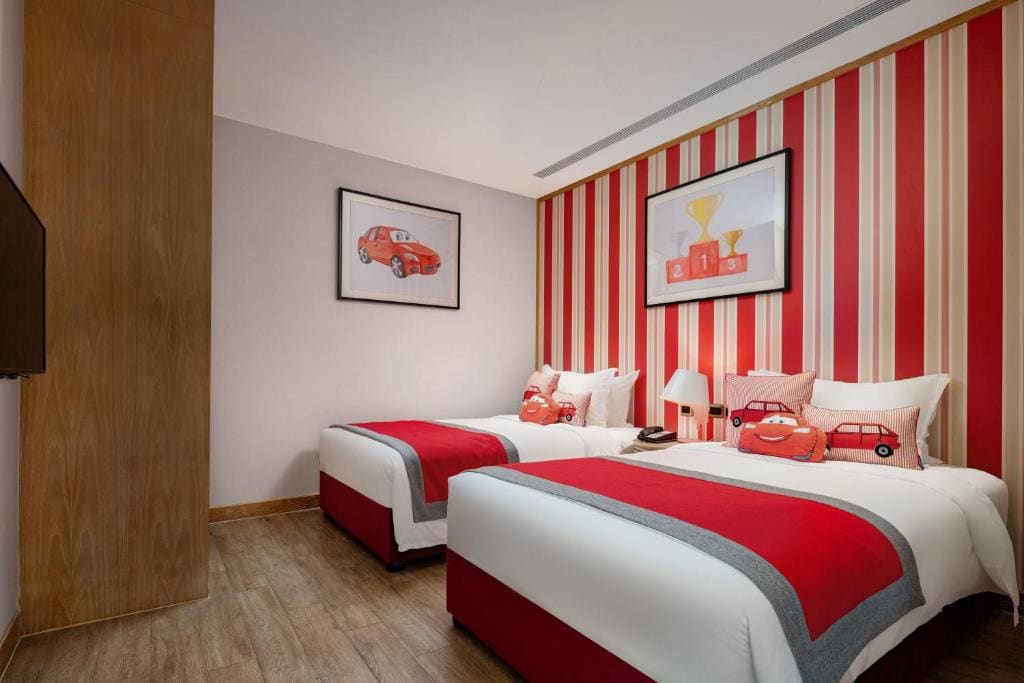 Three-Bedroom Suite room - Image 1