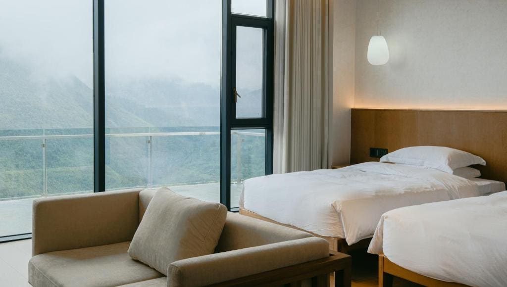Double or Twin Room with Balcony room - Image 3