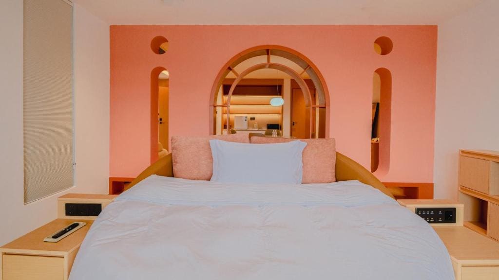 Family Suite with Balcony room - Image 3