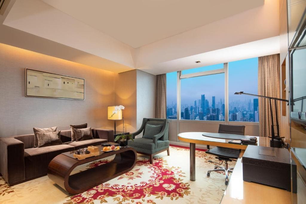 Club Suite room - Image 1