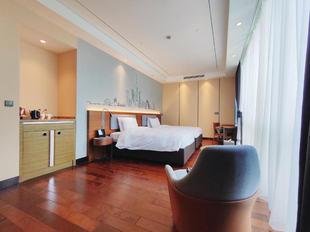 Deluxe Twin Room room - Image 1