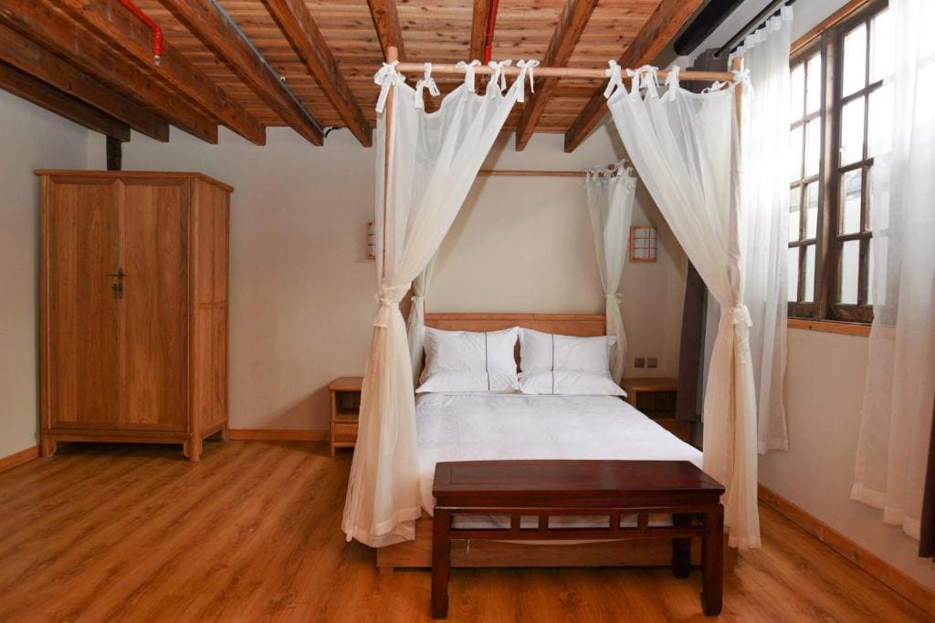 Deluxe Family Suite room - Image 2