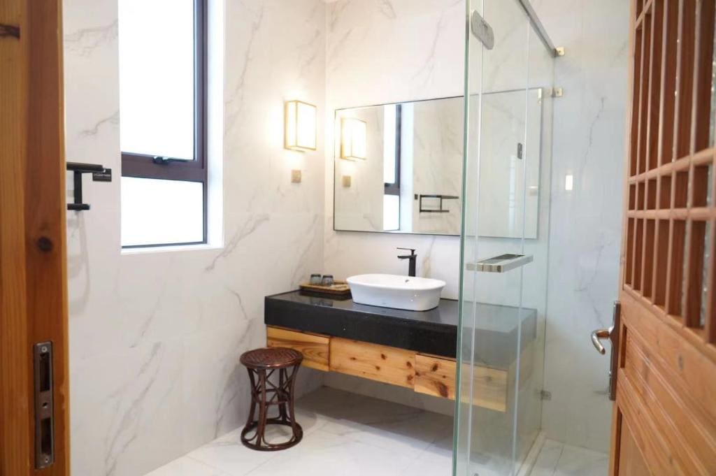 Double Room with Private Bathroom room - Image 3