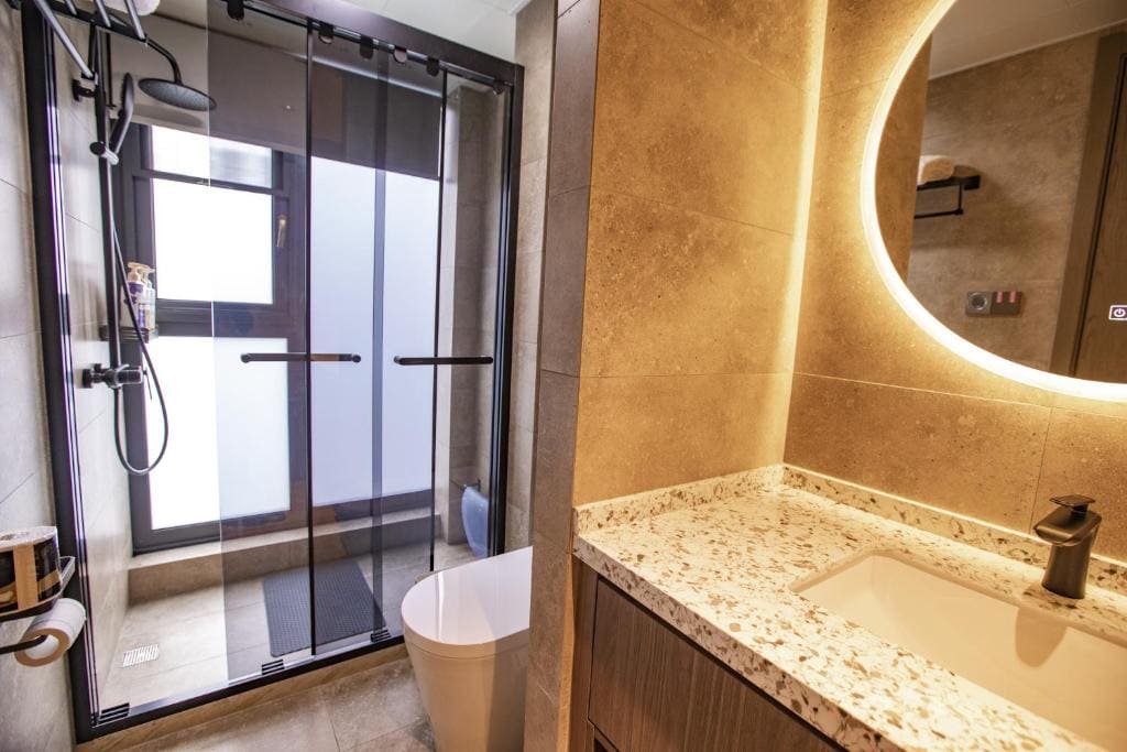 Double Room with Private Bathroom room - Image 1