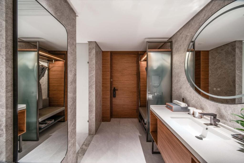 Deluxe Room room - Image 2