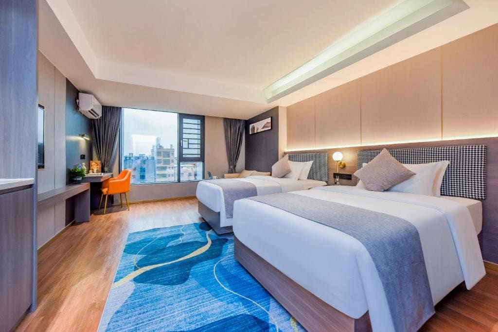 Deluxe Twin Room room - Image 3