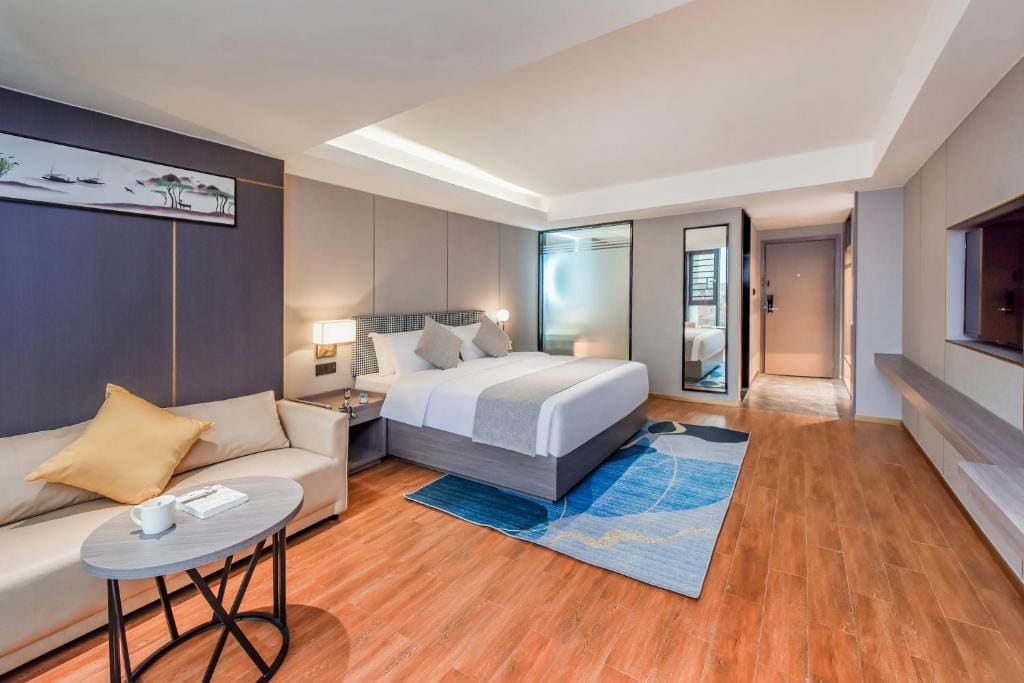 Premium Queen Room room - Image 1
