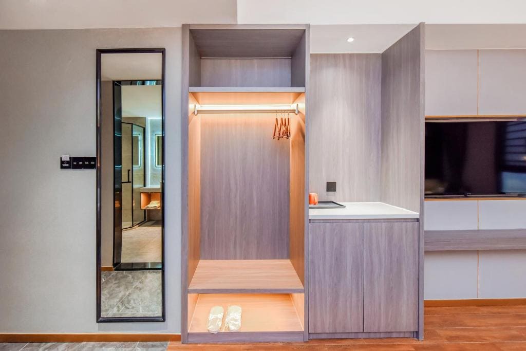 Premium Twin Room room - Image 2