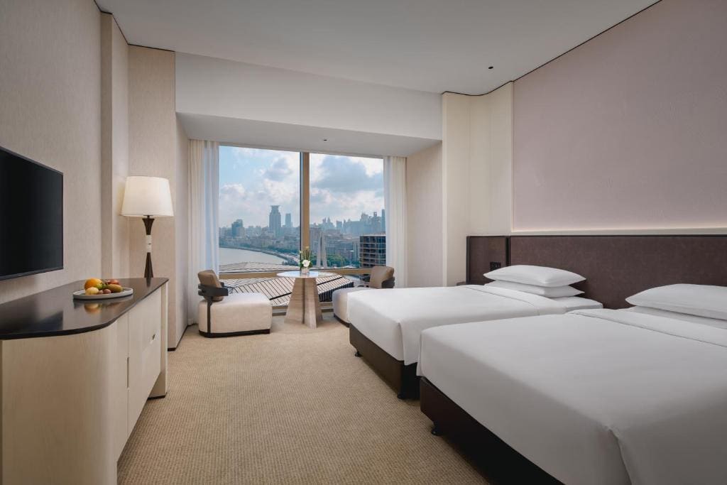 Twin Room with Bund View room - Image 1