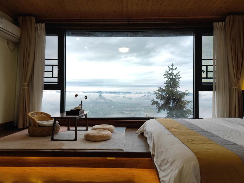 Deluxe Double Room with Balcony room - Image 3