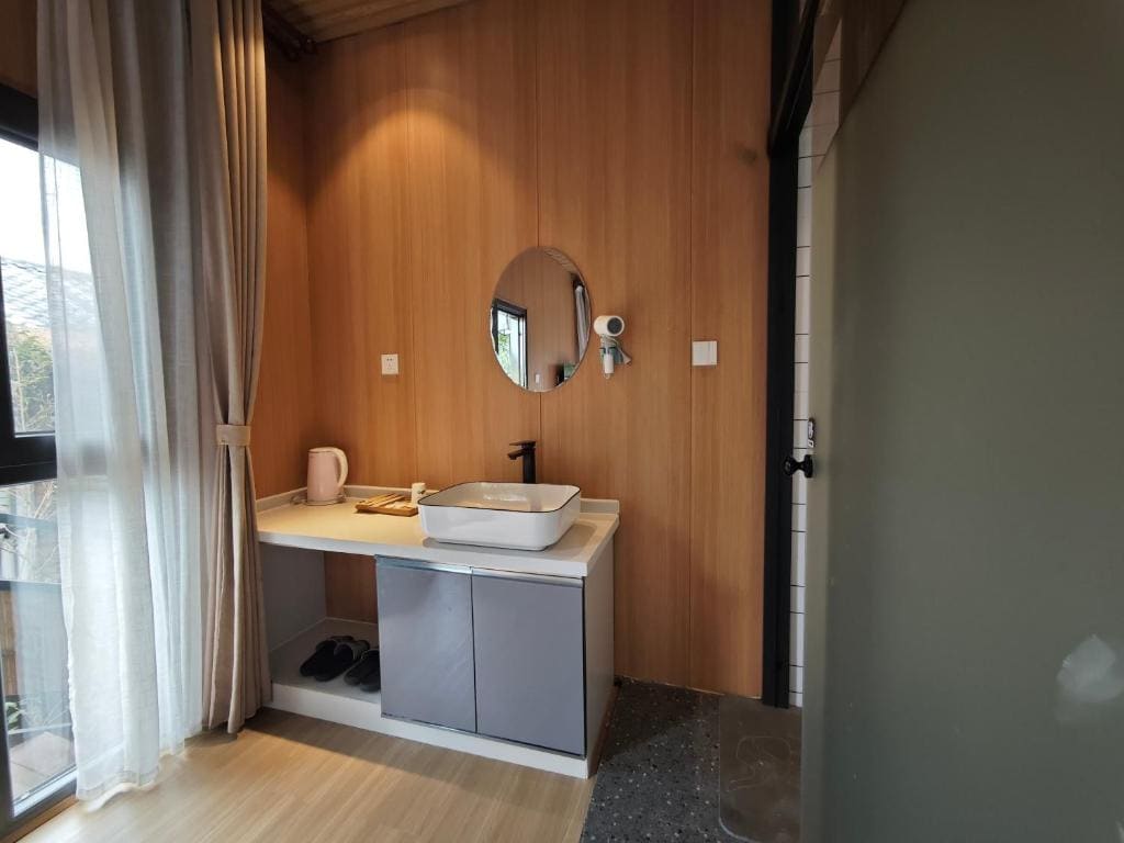 Family Room with Garden View room - Image 2