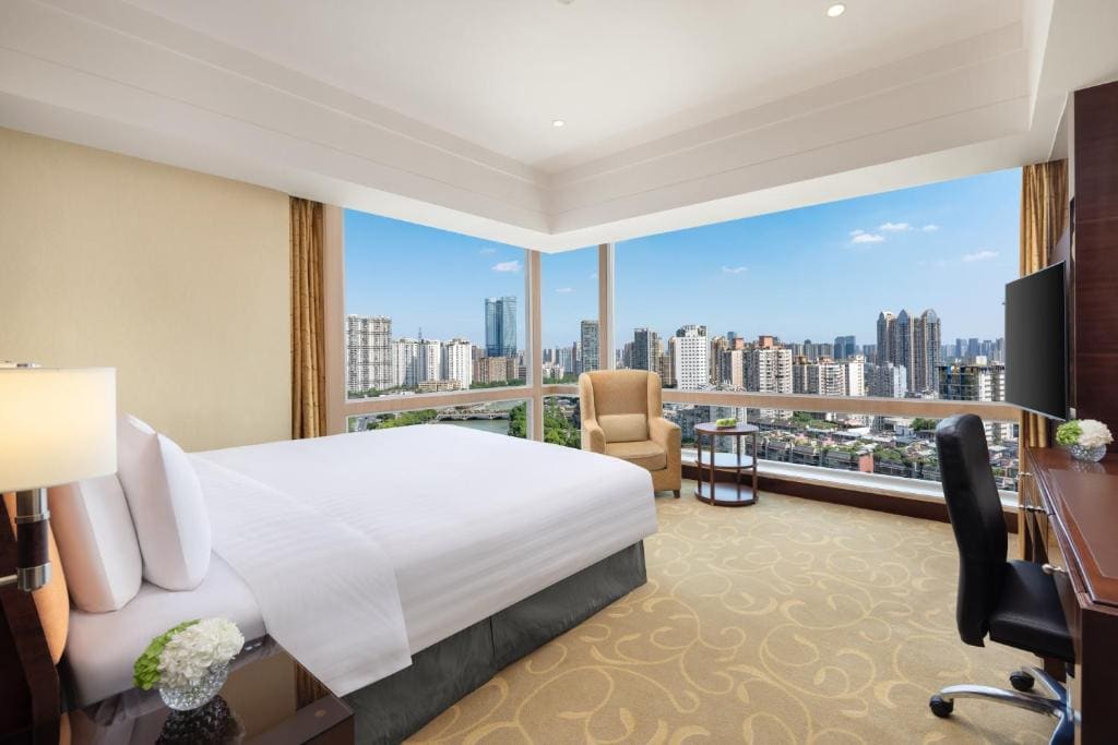 Deluxe Double Room with River View room - Image 2