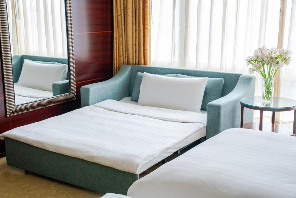 Deluxe Triple Room room - Image 3