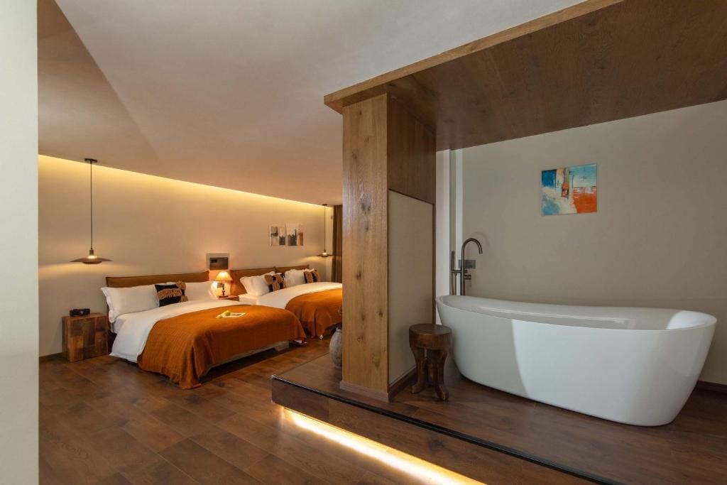 Family Room with Bath room - Image 3