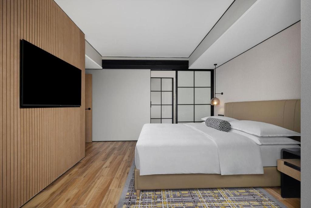 Executive Suite room - Image 2