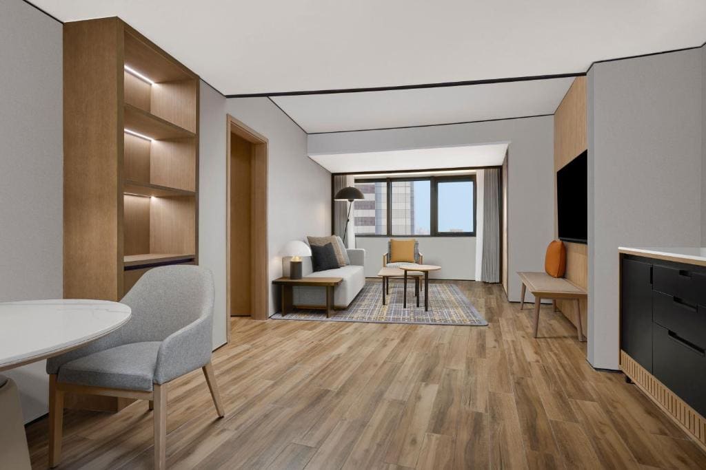 Executive Suite room - Image 3