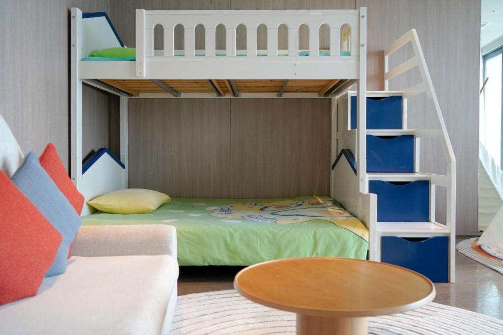 Junior King Suite with Ocean View - Kids Theme room - Image 2