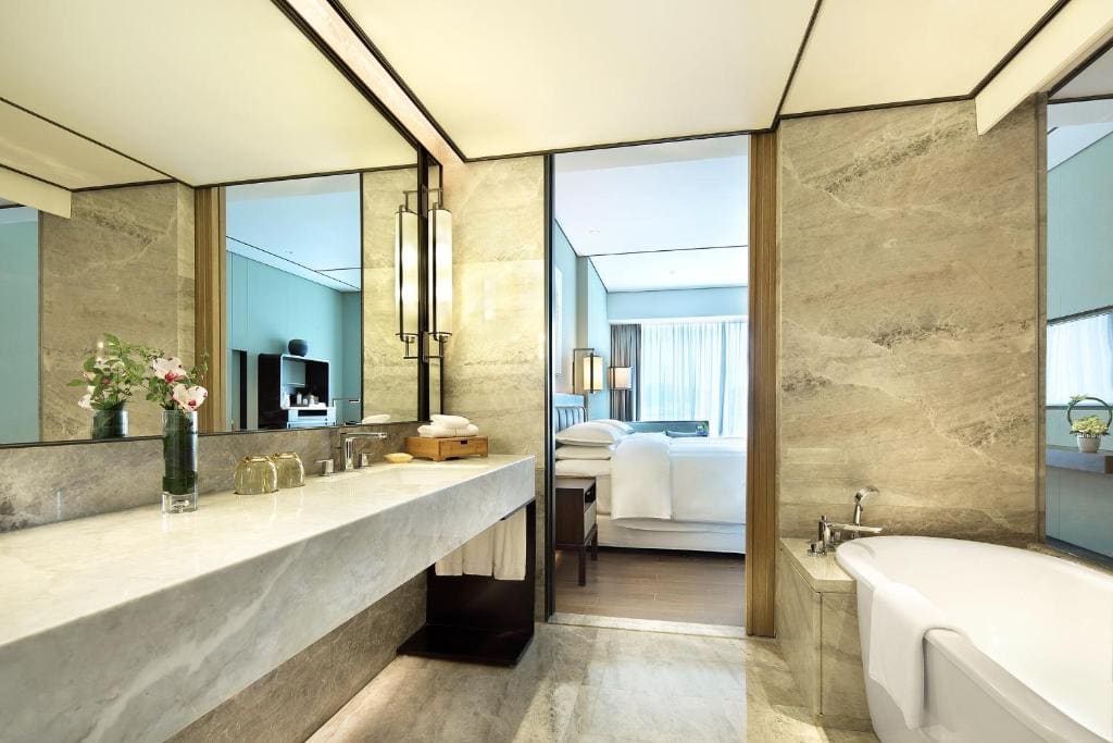 Deluxe Twin Room room - Image 3
