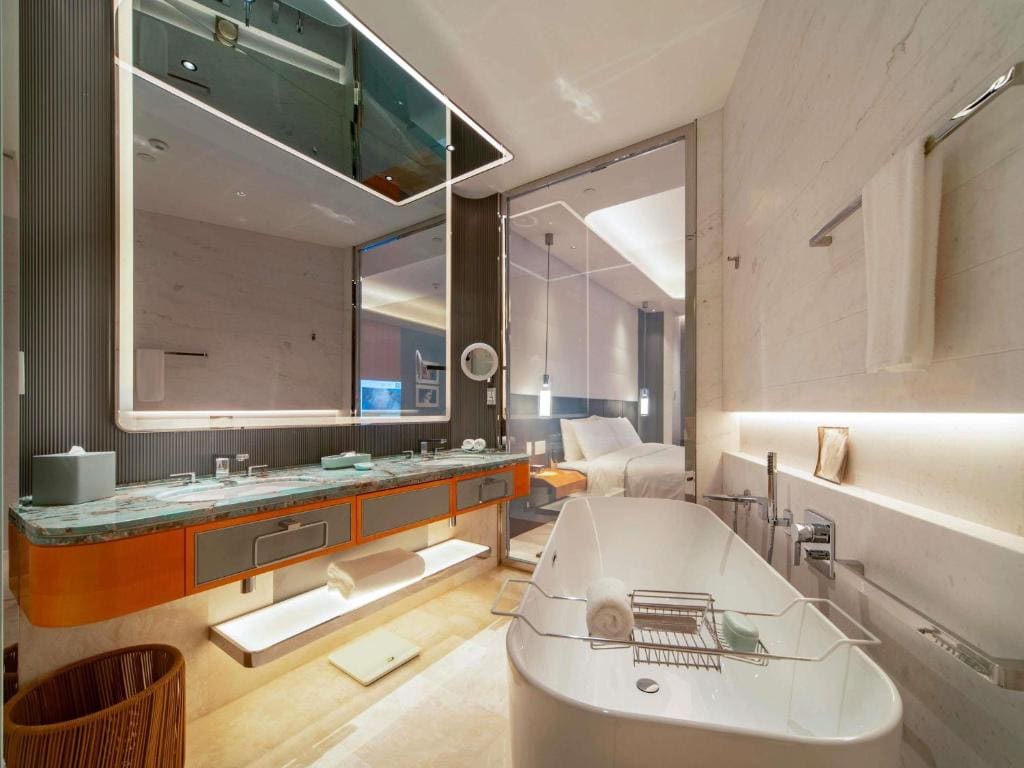 Luxury Room, Twin Beds, City View room - Image 2