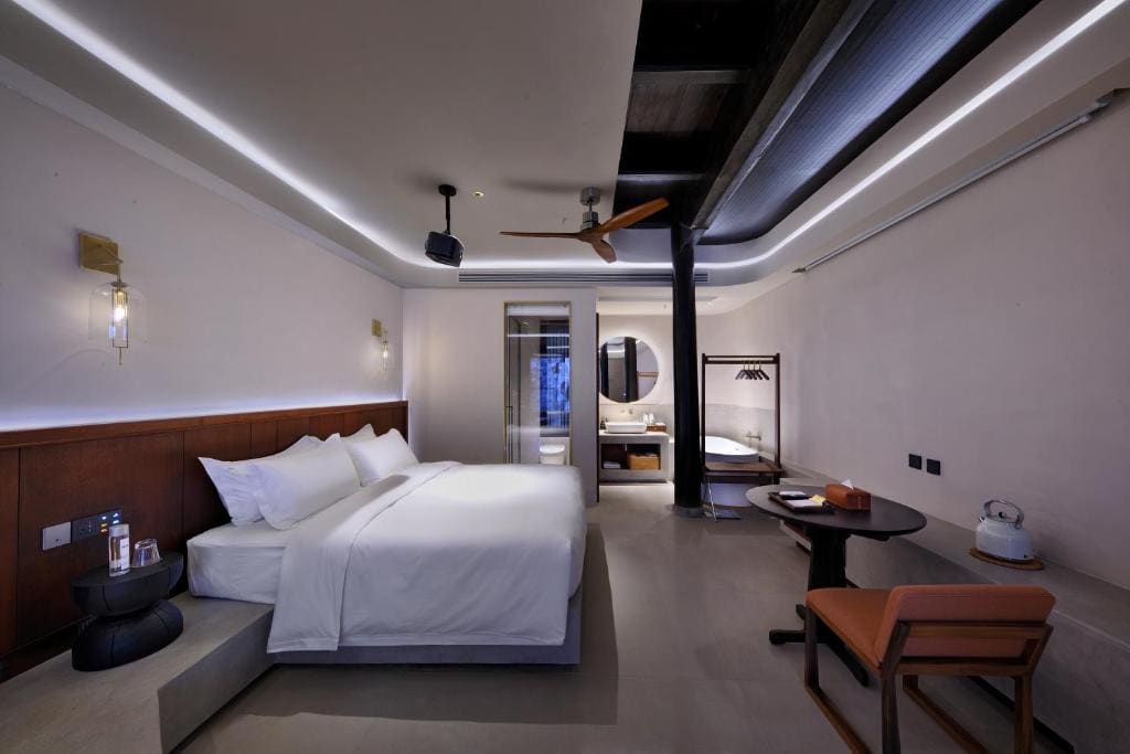 Double Room with Patio room - Image 1