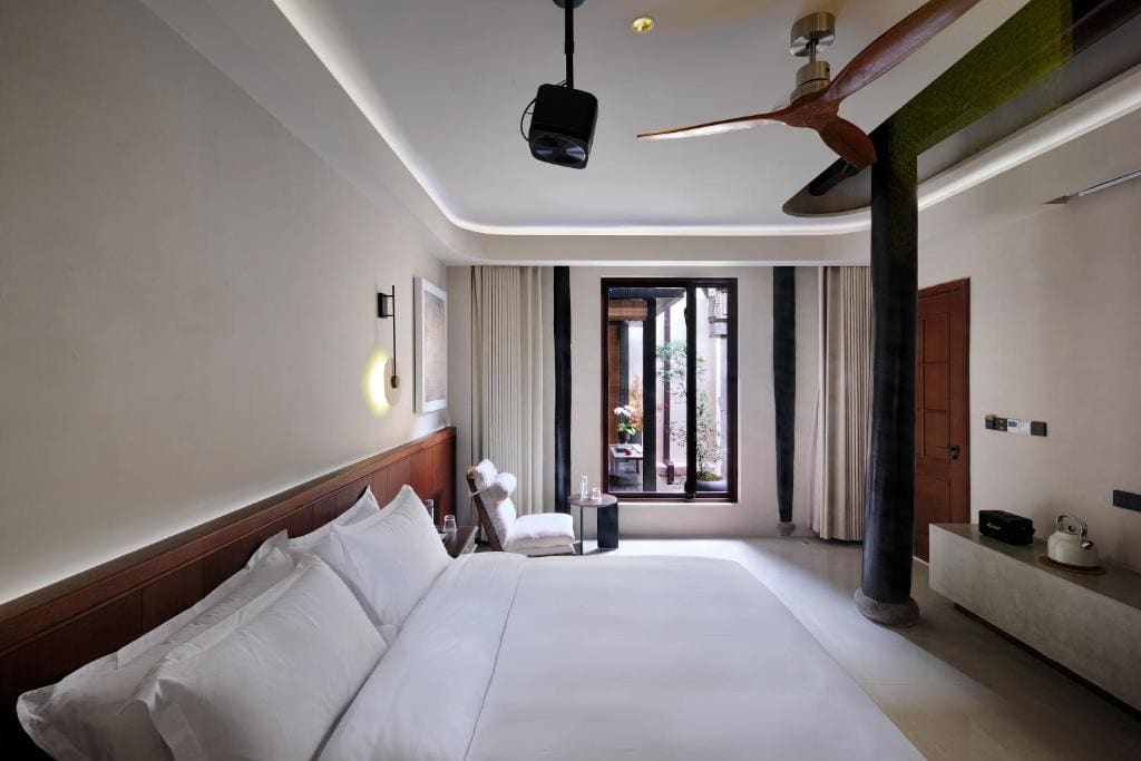 Queen Room with Garden View room - Image 3