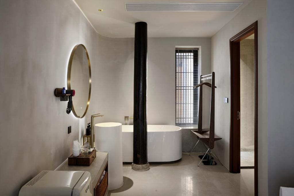 Queen Room with Garden View room - Image 1