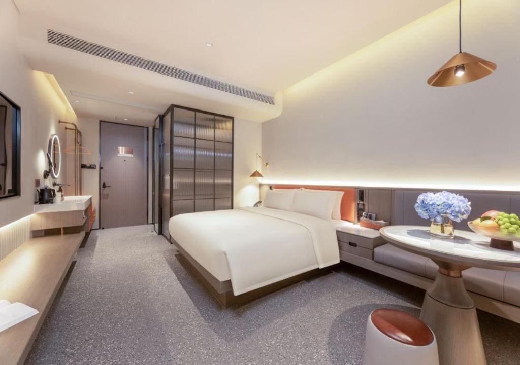 Deluxe King Room room - Image 3