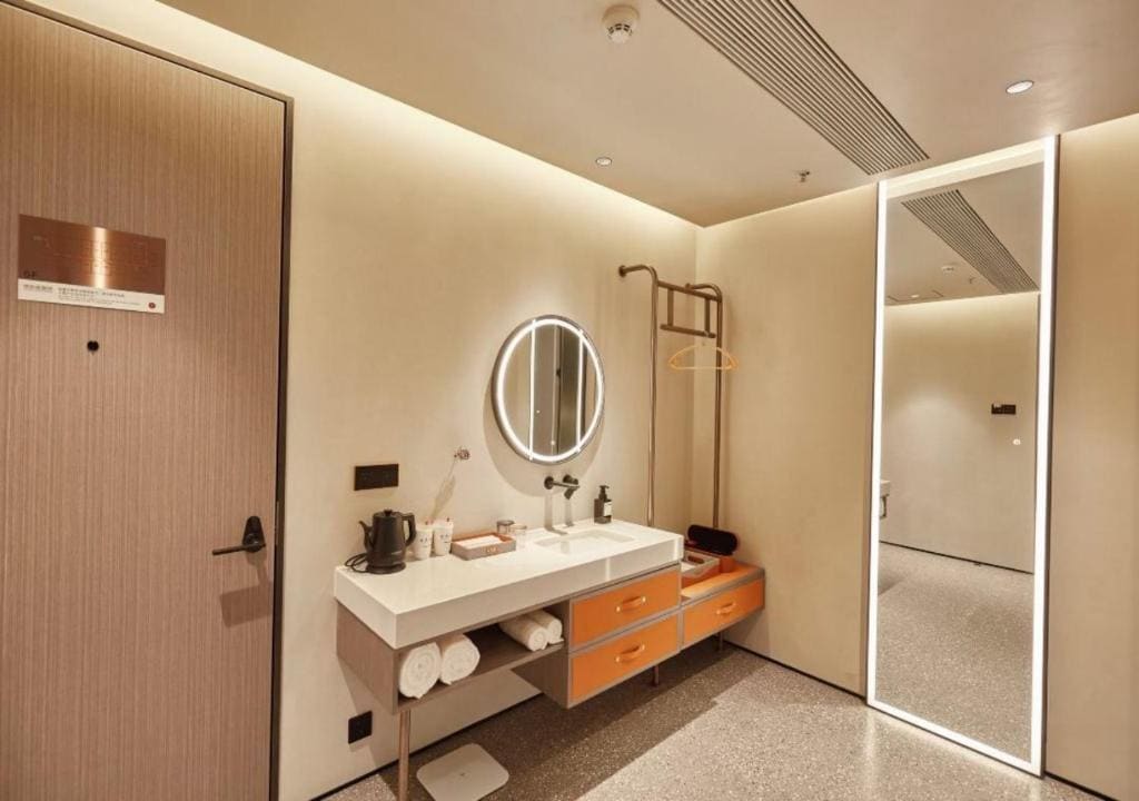 Two-Bedroom Suite room - Image 2