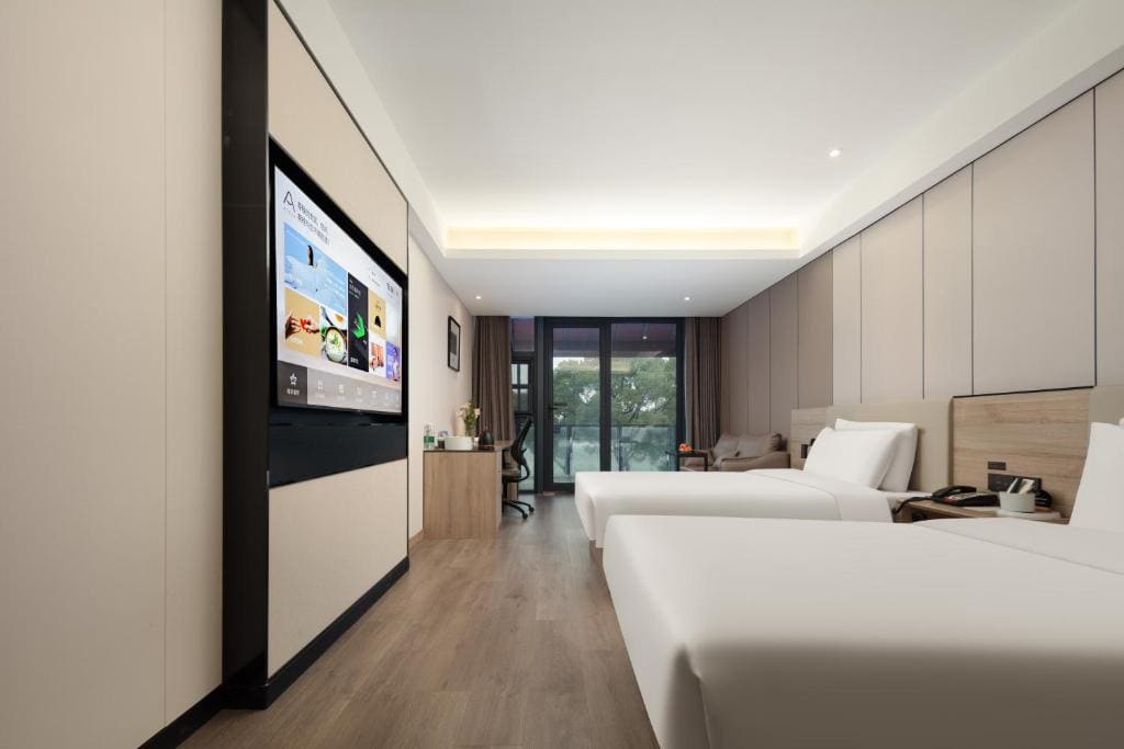 Jimu Twin Room with Lake View room - Image 3