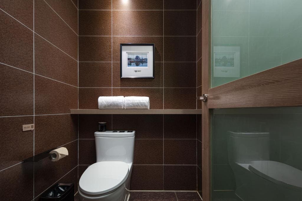 Superior Twin Room room - Image 2