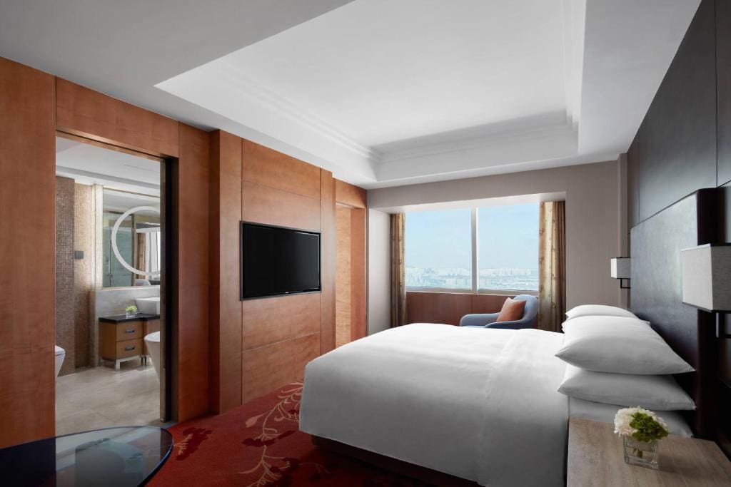 Executive King Room room - Image 3
