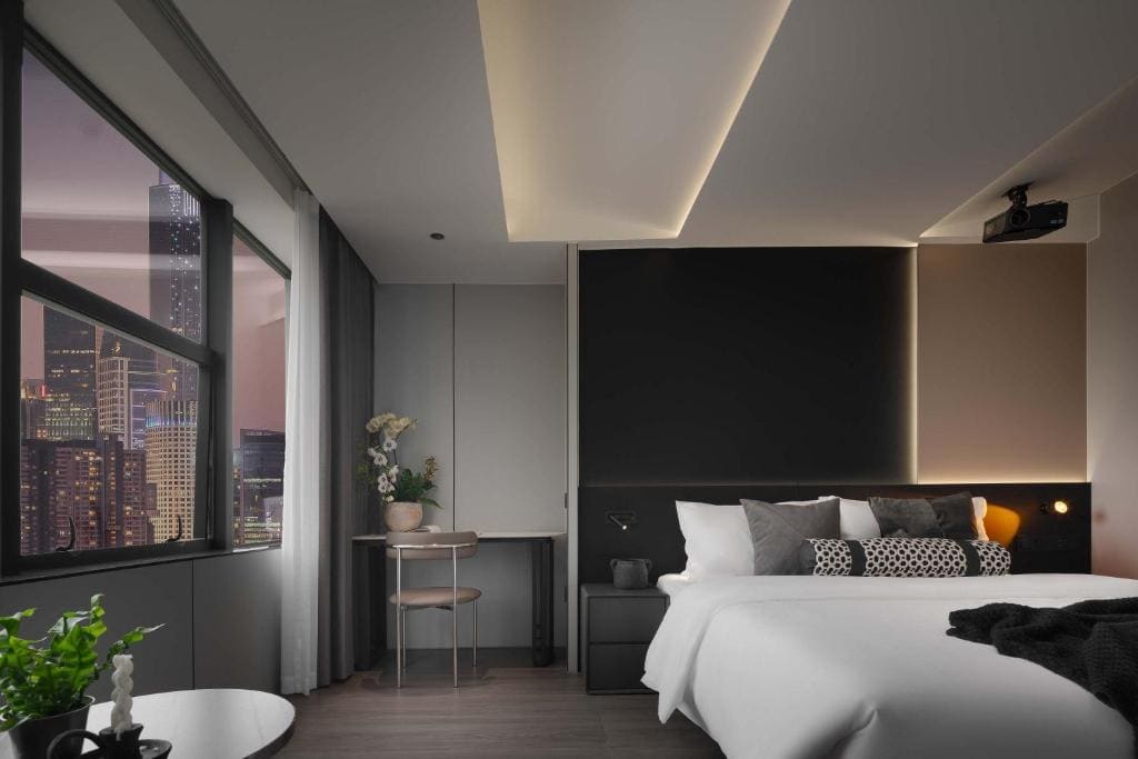 Superior Queen Room room - Image 2