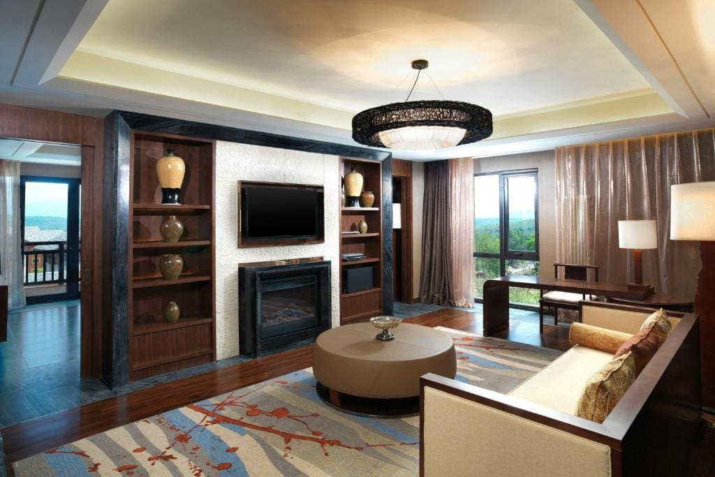 Executive Suite room - Image 1