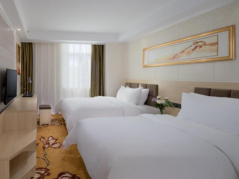 Deluxe Twin Room room - Image 2
