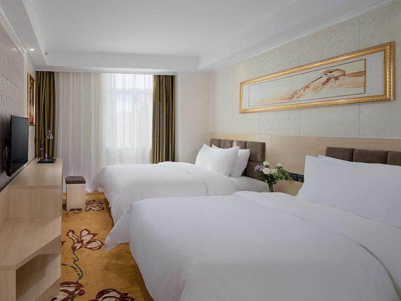 Deluxe Twin Room room - Image 1