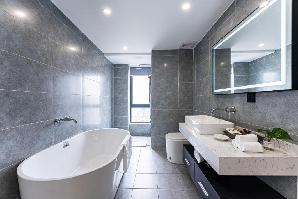 Deluxe Suite room - Image 3