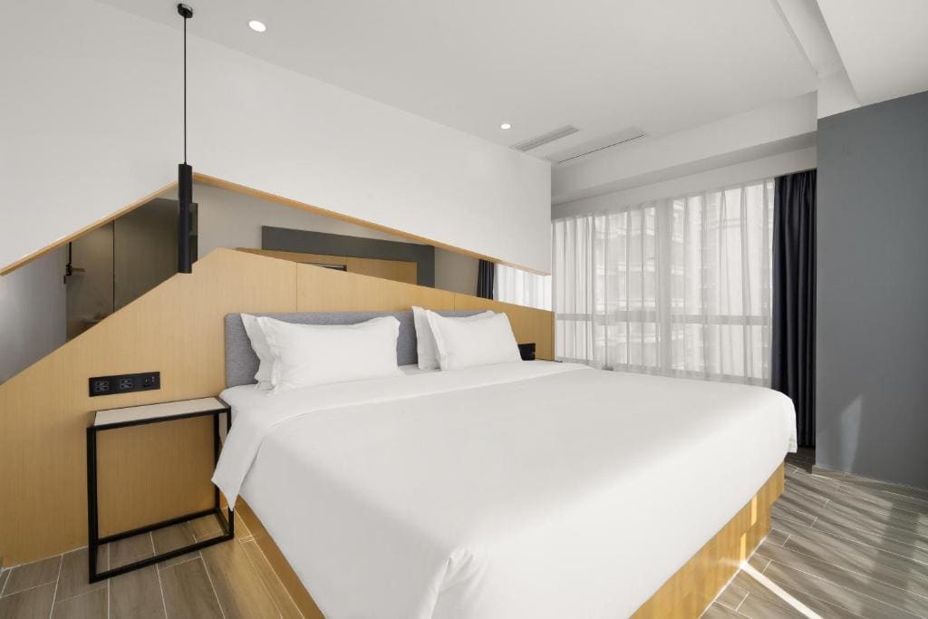 Deluxe Suite room - Image 1