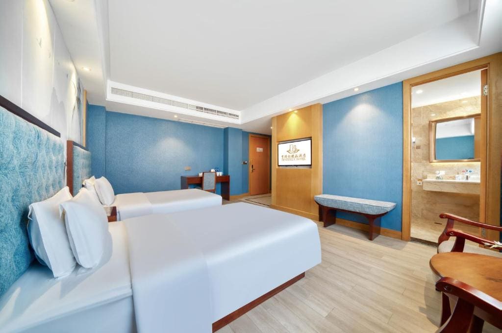 Deluxe Twin Room room - Image 3